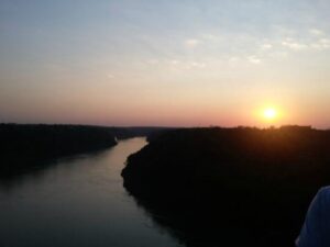 sunset foz do iguacu argentina tancredo neves